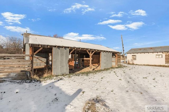 11090 N 45th E, Idaho Falls, ID 83401