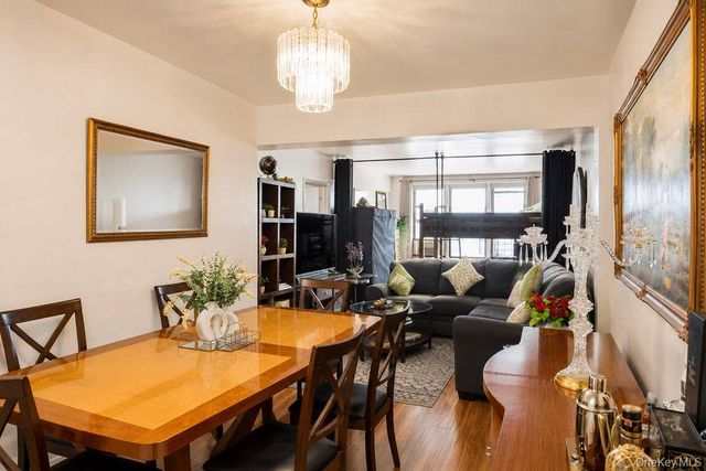 270 North Broadway 4A, Yonkers, NY 10701