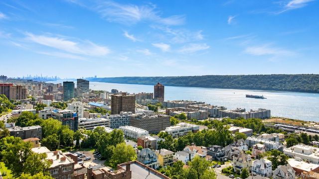 270 North Broadway 4A, Yonkers, NY 10701