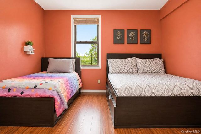 270 North Broadway 4A, Yonkers, NY 10701
