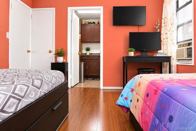 270 North Broadway 4A, Yonkers, NY 10701
