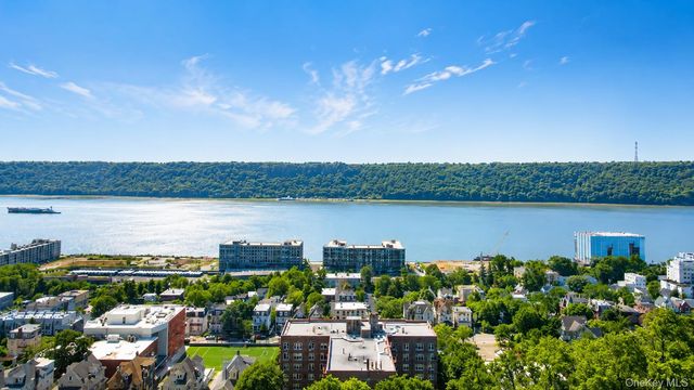 270 North Broadway 4A, Yonkers, NY 10701