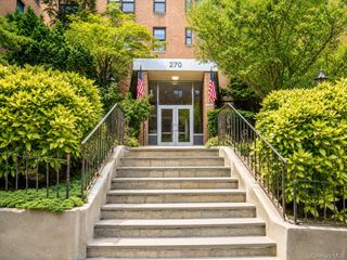 270 North Broadway 4A, Yonkers, NY 10701