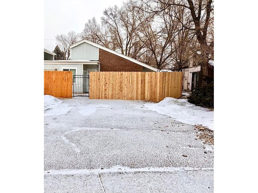 308 25th Ave Ct 2 B, Greeley, CO 80631