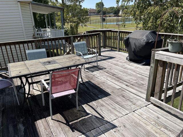 221 Cherry Hill Dr, Hendersonville, TN 37075