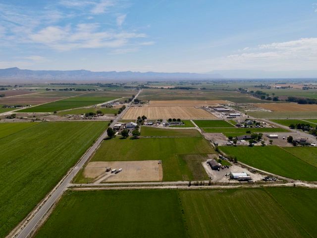 1869 M Road, Fruita, CO 81521