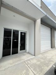 10890 NW 17th St 137, Sweetwater, FL 33172