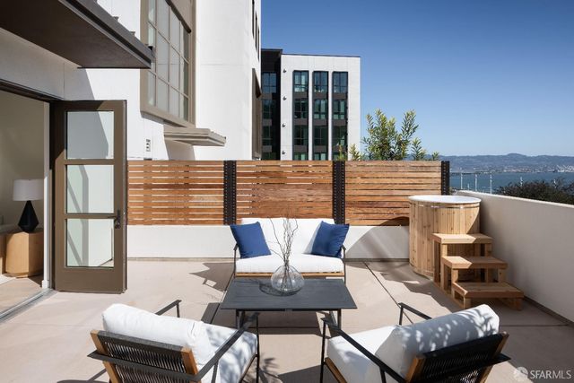 38 Meadow Drive 5, San Francisco, CA 94130