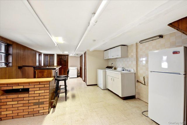 1432 Hobart Avenue, Bronx, NY 10461