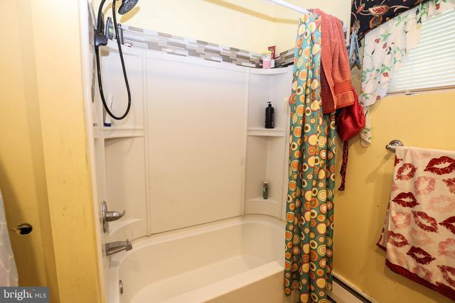 511 E HARRISON ST, Emmaus, PA 18049