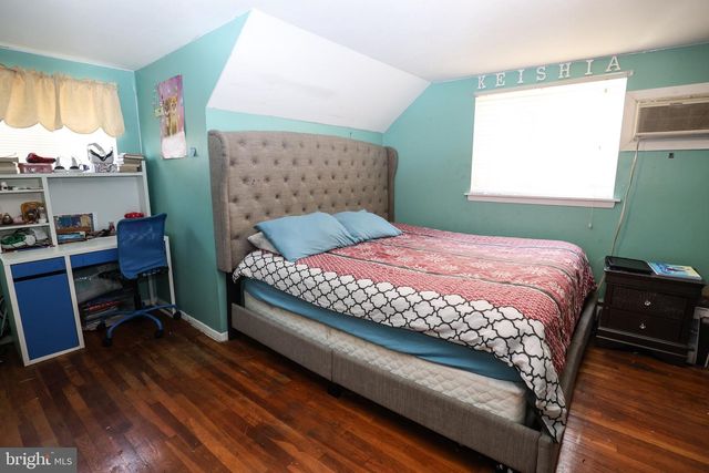511 E HARRISON ST, Emmaus, PA 18049
