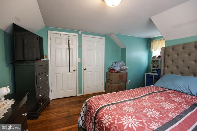 511 E HARRISON ST, Emmaus, PA 18049