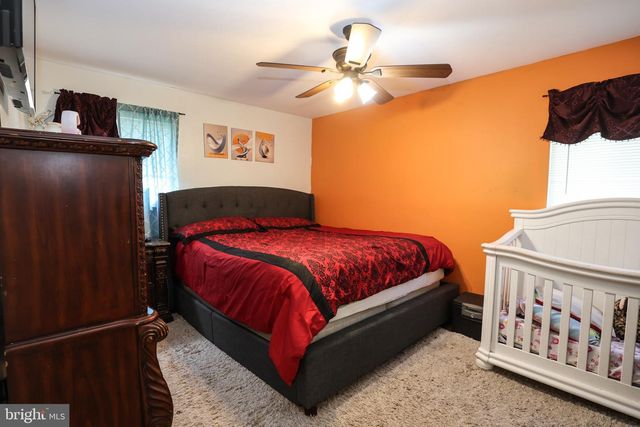 511 E HARRISON ST, Emmaus, PA 18049