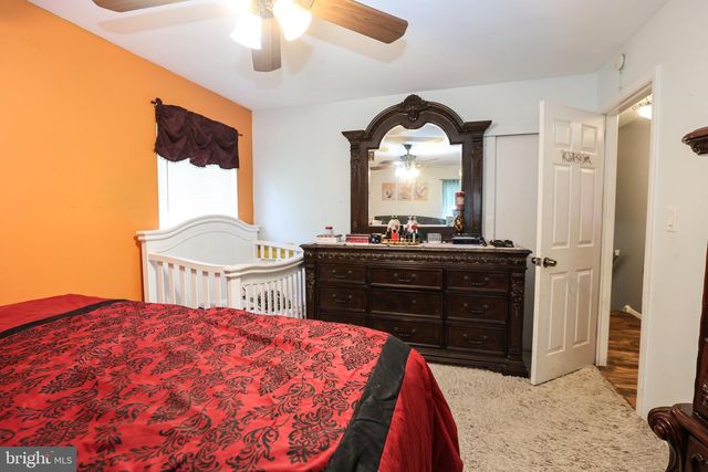 511 E HARRISON ST, Emmaus, PA 18049