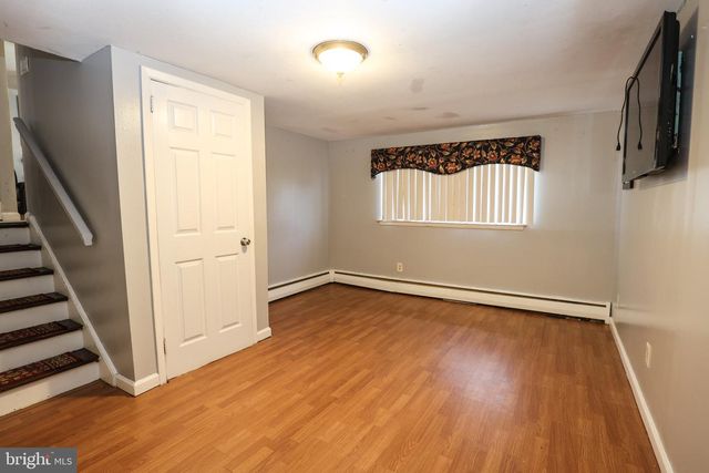 511 E HARRISON ST, Emmaus, PA 18049
