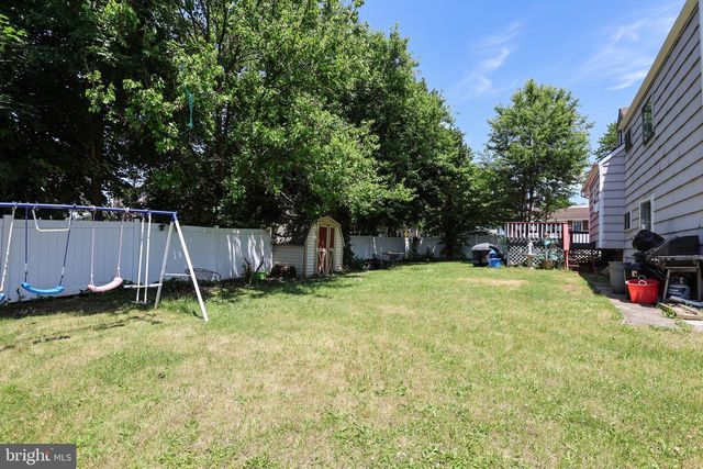 511 E HARRISON ST, Emmaus, PA 18049