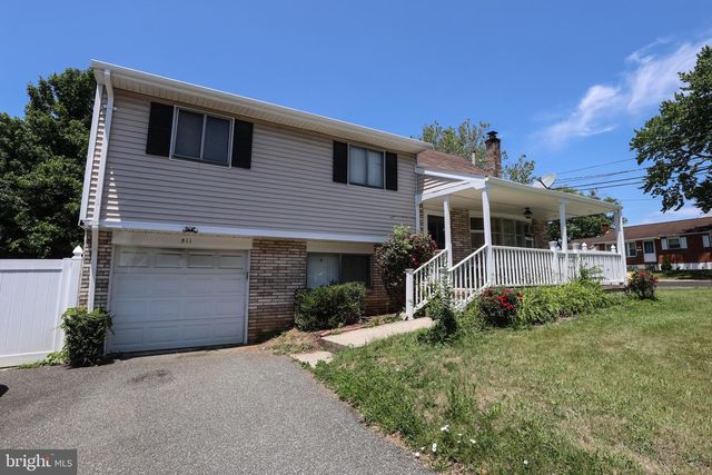 511 E HARRISON ST, Emmaus, PA 18049