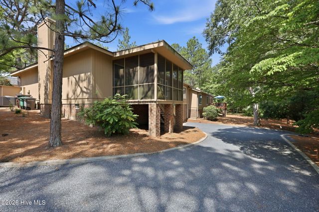 253 Tall Trees Drive, Pinehurst, NC 28374