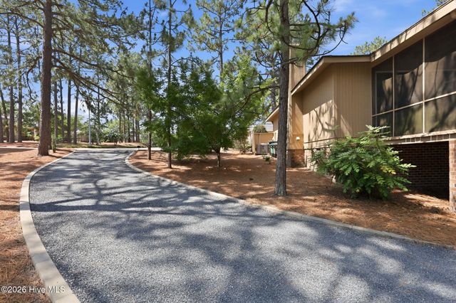 253 Tall Trees Drive, Pinehurst, NC 28374