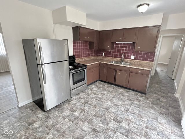 915 S Franklin Road, Indianapolis, IN 46239