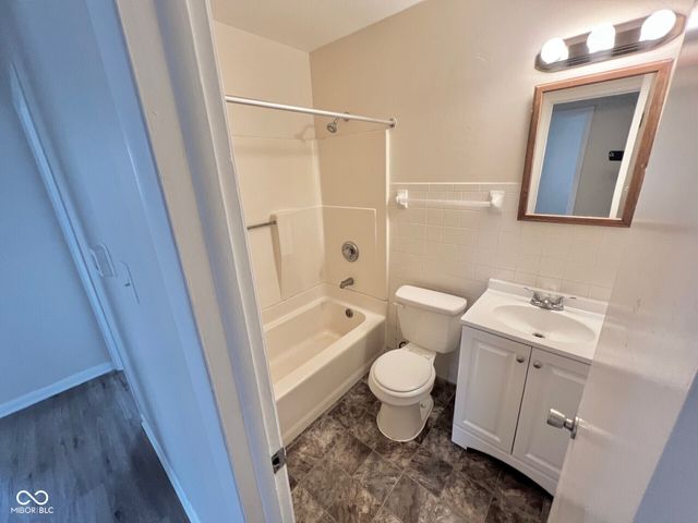 915 S Franklin Road, Indianapolis, IN 46239