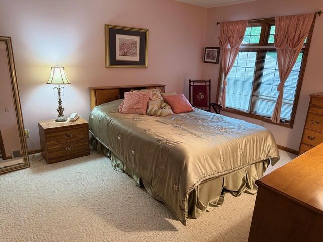 542 Tournament Circle, Muskegon, MI 49444