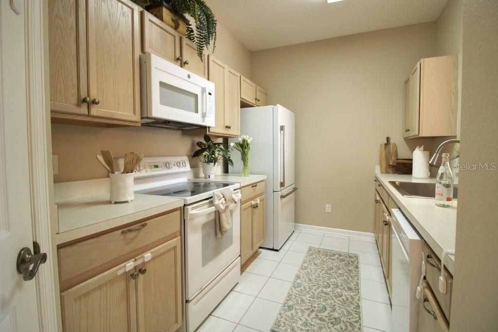 Image 10 of property listing at 13560 TURTLE MARSH LOOP 338, Orlando, FL 32837