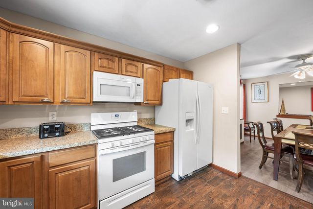 121 N MONTPELIER AVENUE B, Atlantic City, NJ 08401