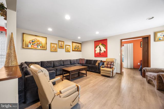 121 N MONTPELIER AVENUE B, Atlantic City, NJ 08401