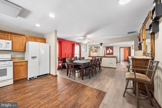 121 N MONTPELIER AVENUE B, Atlantic City, NJ 08401