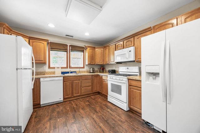 121 N MONTPELIER AVENUE B, Atlantic City, NJ 08401