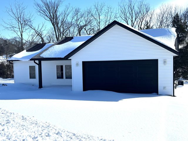 32 Ashley Street, Spencer, IN 47460