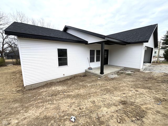 32 Ashley Street, Spencer, IN 47460