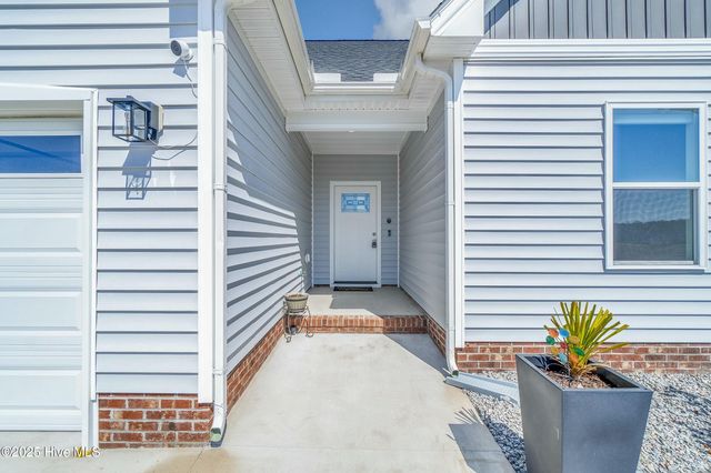 304 Sailors Way, Elizabeth City, NC 27909