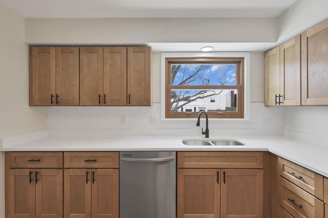 4001 Yukon Avenue, Groveport, OH 43125