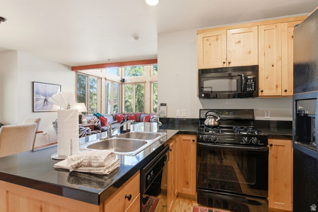 670 DEER VALLEY LOOP RD #9, Park City, UT 84060 — photo 4