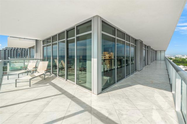 3737 COLLINS AV S-1301, Miami, FL 33140