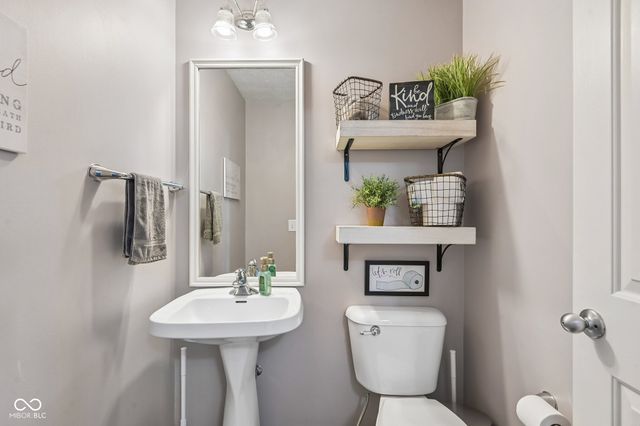 11799 Kittery, Fishers, IN 46037