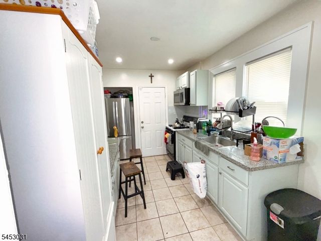 217 Drake Ave, Roselle Boro, NJ 07203