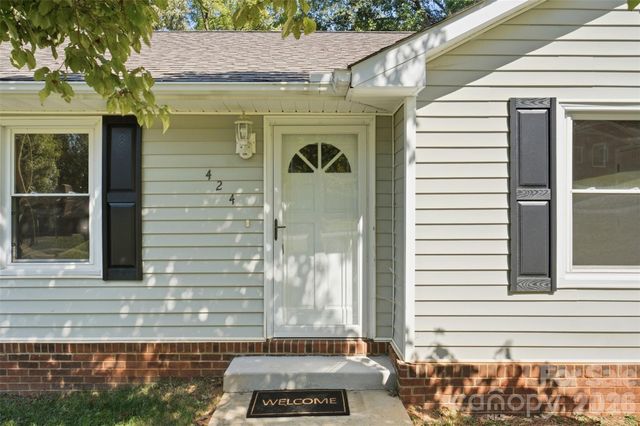 424 Holland Drive, Statesville, NC 28677