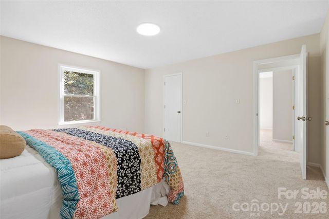 424 Holland Drive, Statesville, NC 28677