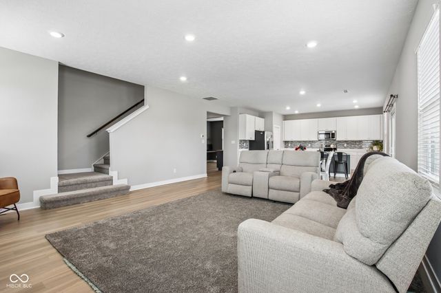 11802 Winnower Loop, Noblesville, IN 46060