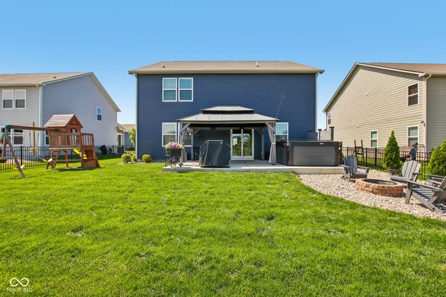 11802 Winnower Loop, Noblesville, IN 46060