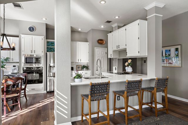 11503 Kempwood DR, Austin, TX 78750