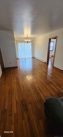 143 Oneco Avenue, New London, CT 06320