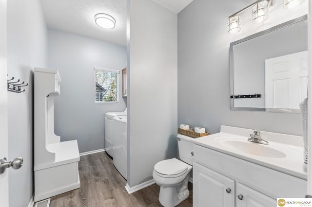 18635 Ohern Circle, Omaha, NE 68135