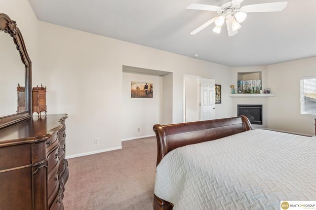 18635 Ohern Circle, Omaha, NE 68135