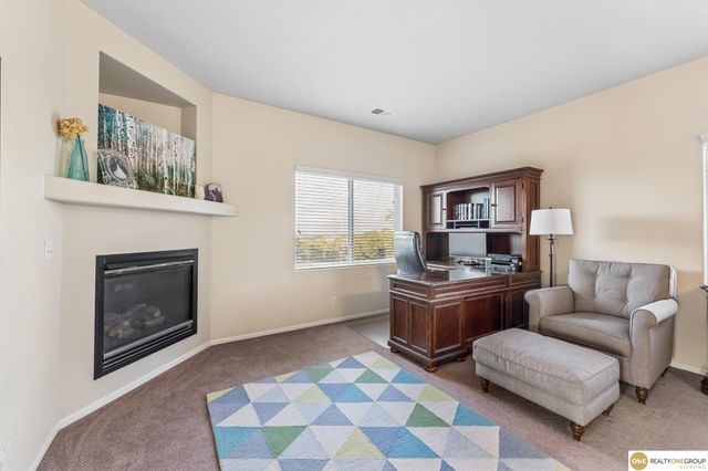 18635 Ohern Circle, Omaha, NE 68135