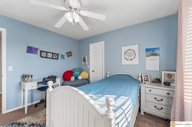 18635 Ohern Circle, Omaha, NE 68135