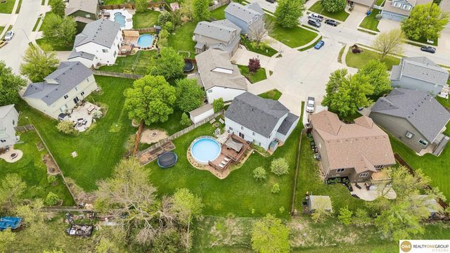 18635 Ohern Circle, Omaha, NE 68135